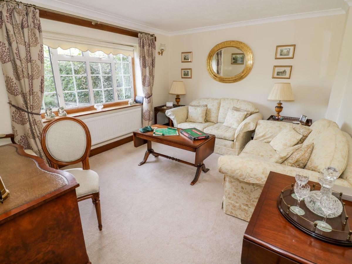 The Malins Apartment Moreton-in-Marsh Bagian luar foto