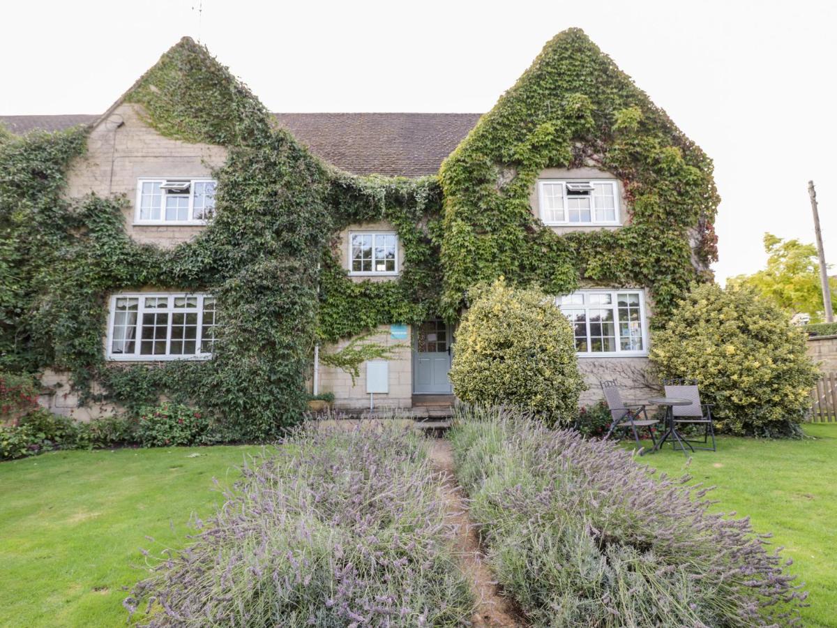 The Malins Apartment Moreton-in-Marsh Bagian luar foto