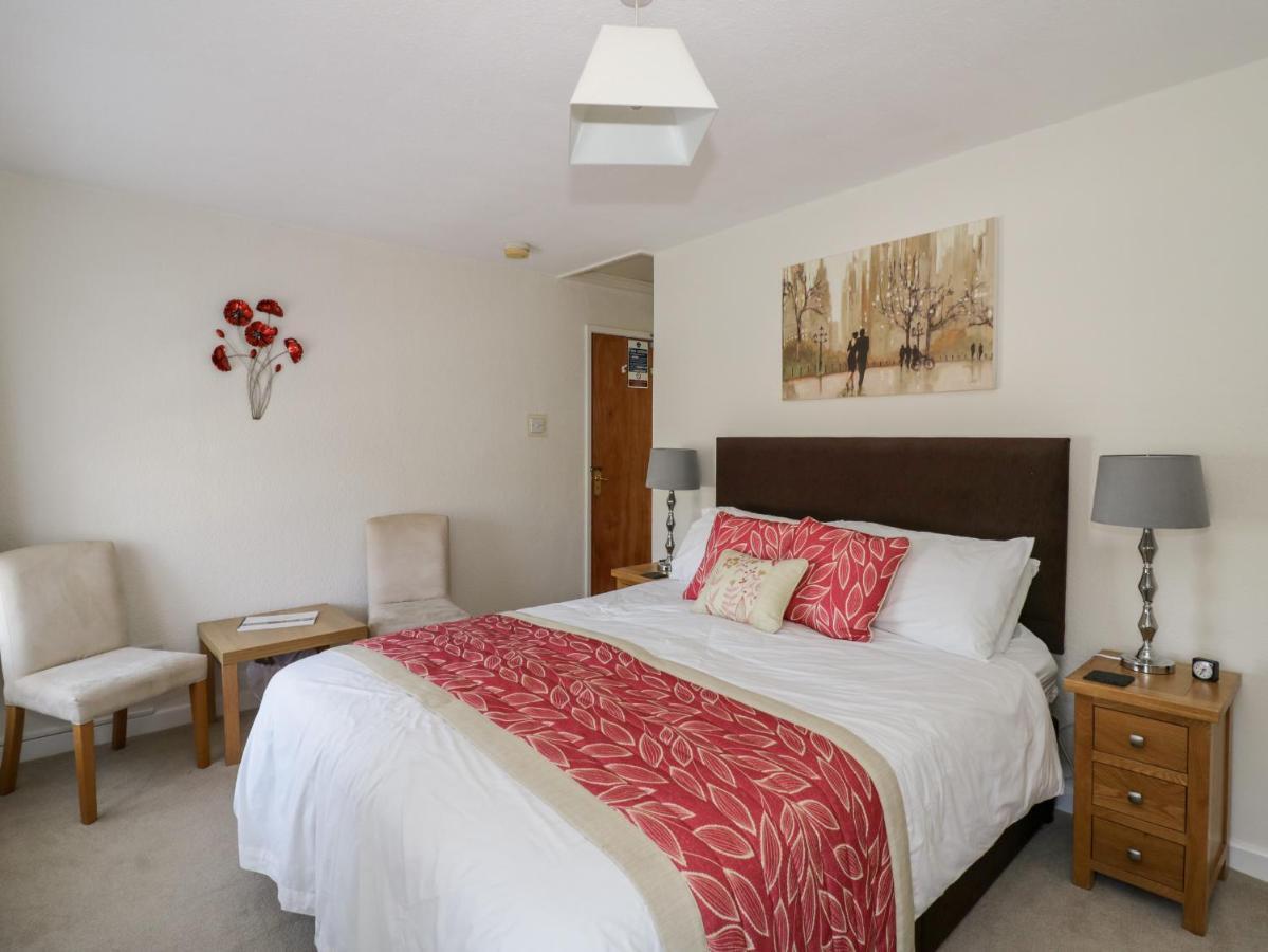 The Malins Apartment Moreton-in-Marsh Bagian luar foto
